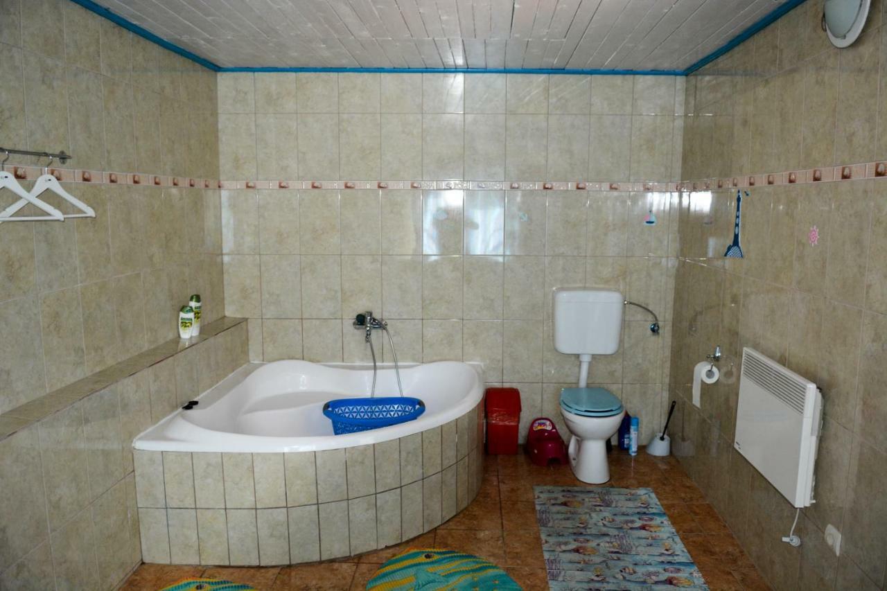 Sailors Guest House جوريلوفكا المظهر الخارجي الصورة